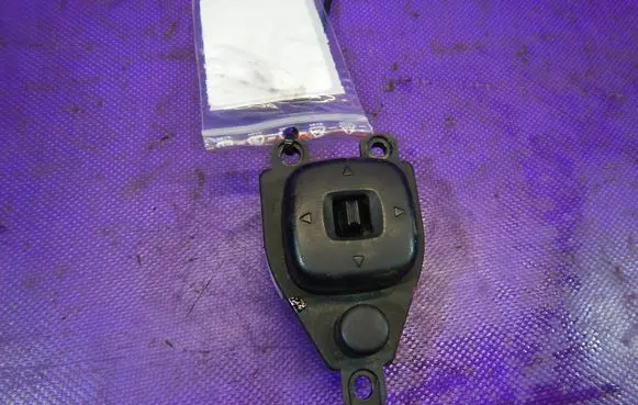 Mazda 2 Wing mirror switch B25D66600