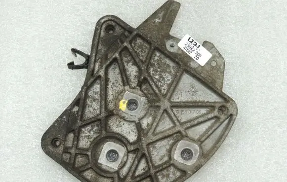 Opel Zafira B Gearbox mounting bracket 24410017 9198578