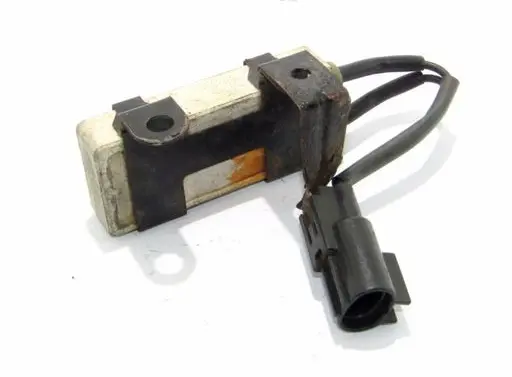 Toyota Yaris Coolant fan relay 