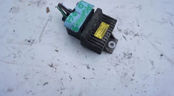 Renault Laguna III Glow plug pre-heat relay 8200859243