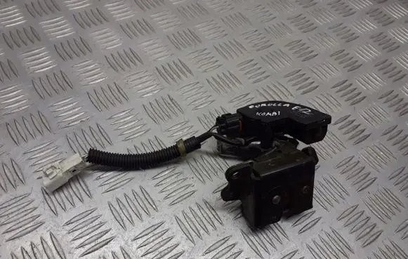 Toyota Corolla E120 E130 Tailgate exterior lock 101523-3000