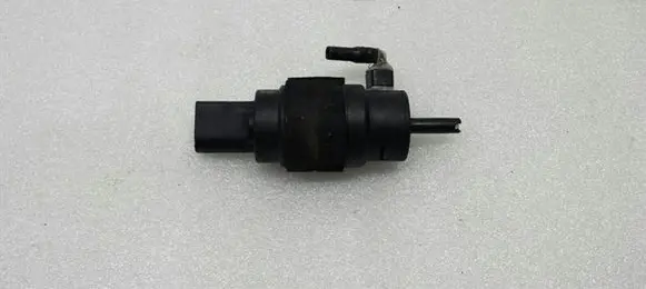 Audi A4 S4 B8 8K Windscreen/windshield washer pump 8K5955647