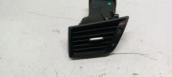 BMW X1 E84 Cabin air duct channel 9258362 9258355 2288373