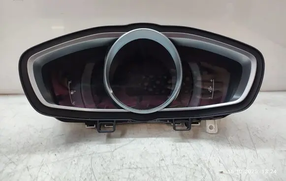 Volvo V40 Speedometer (instrument cluster) 31433331