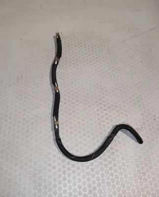 Volkswagen Tiguan Fuel return line/hose 
