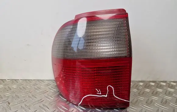 Ford Galaxy Rear/tail lights 90733700