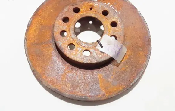 Volkswagen Golf Plus Front brake disc ventiliuojamas