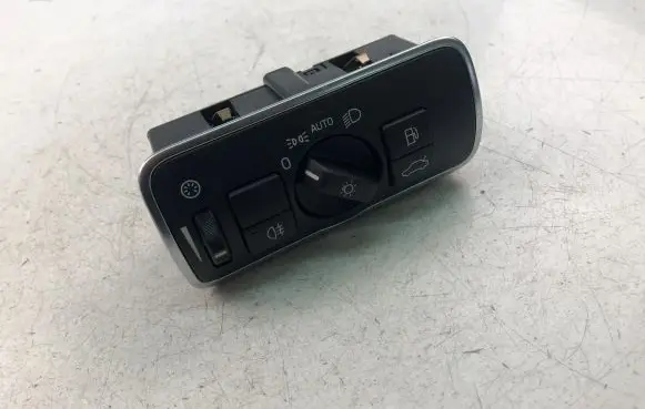 Volvo V60 Light switch 30739448