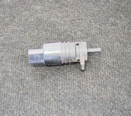 BMW 5 F10 F11 Windscreen/windshield washer pump 6934160