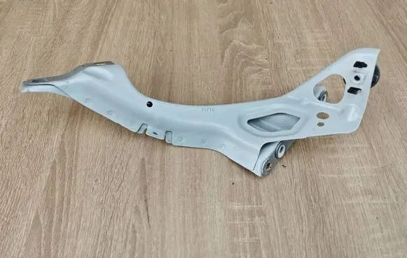 Audi A6 S6 C7 4G Fender mounting bracket 4G0805815