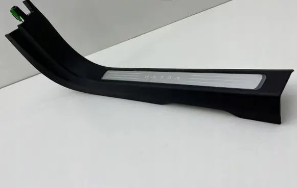 Volvo S90, V90 Front sill trim cover