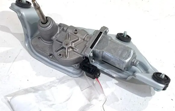 Hyundai Tucson TL Rear window wiper motor 98700D3000