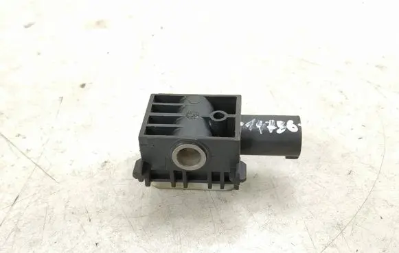 Mercedes-Benz ML W164 Airbag deployment crash/impact sensor 0038202826 A0038202826