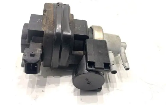KIA Optima Fuel pressure regulator 