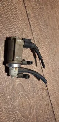 Volkswagen PASSAT B6 Turbo solenoid valve 059906627c