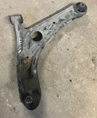 Toyota Yaris Front lower control arm/wishbone