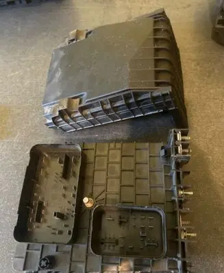 Volkswagen Caddy Fuse module 1K0937124K 1718009 013949631D