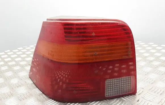 Volkswagen Golf IV Rear/tail lights 1J6945095R
