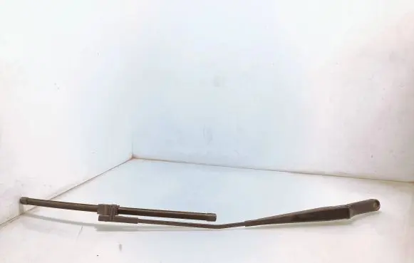 Skoda Octavia Mk2 (1Z) Front wiper blade arm 1Z1955410A