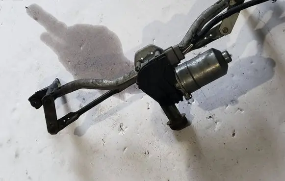 Renault Trafic III (X82) Front wiper linkage and motor 288004907R 3397021666 20171010