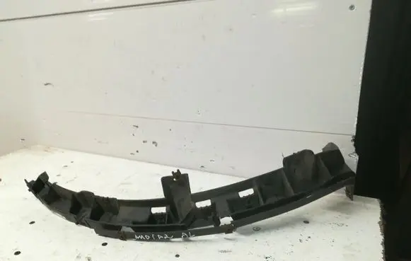 Audi A2 Front bumper mounting bracket 8Z0853864A
