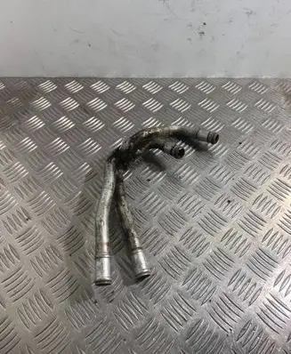 Volkswagen Touareg II Engine coolant pipe/hose