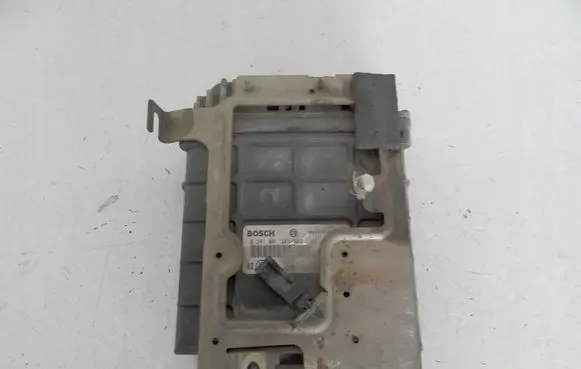 Volkswagen Golf III Engine control unit/module ECU 028906021BP