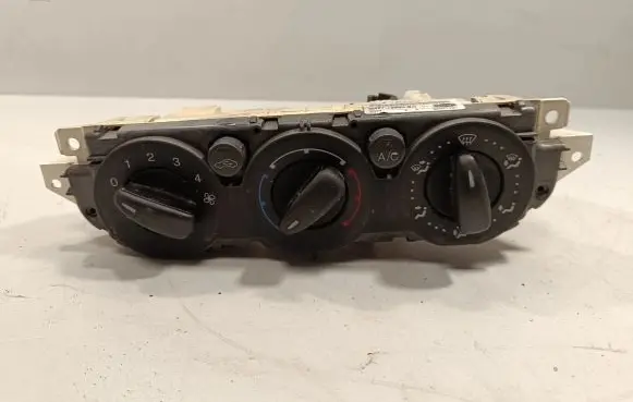 Ford Focus C-MAX Climate control unit 3M5T19980BC