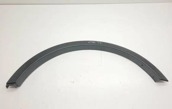 Ford Kuga II Front arch trim 
