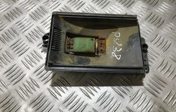 Volkswagen New Beetle Heater blower motor/fan resistor h356640962