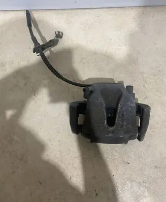 BMW X5 F15 Front brake caliper 7497122 6030