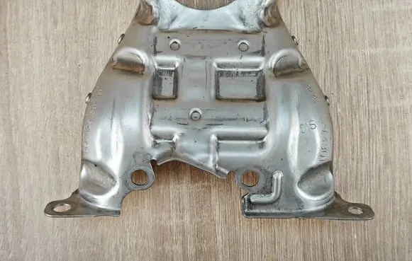 Audi A5 Heat shield in engine bay 06L129597B
