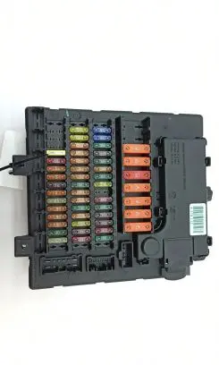 BMW Z4 E85 E86 Fuse module 6905228 6911922