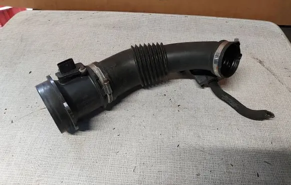 Audi A5 8T 8F Mass air flow meter 059906461N 059129615F 059906051A