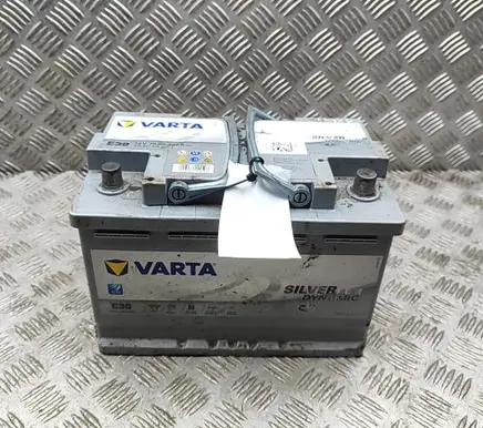 Volkswagen PASSAT B7 Car battery 570901076