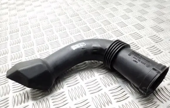 Audi A8 S8 D2 4D Air intake hose/pipe 077129643