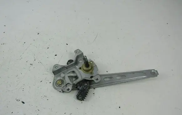 Hyundai Getz Rear door manual window regulator 