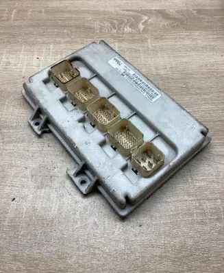 Chrysler Voyager Central body control module P04748079AH 04748079AH
