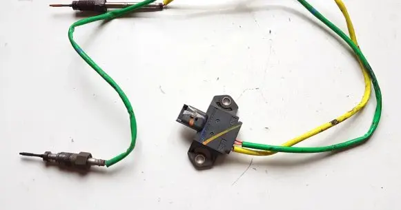 Nissan Navara D23 Exhaust gas temperature sensor 226585058R