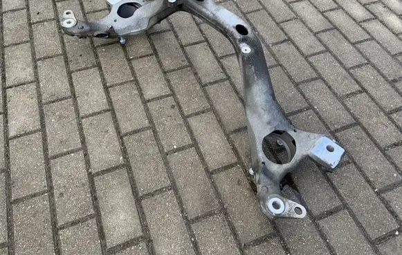Audi Q7 4L Front subframe 7P0199207