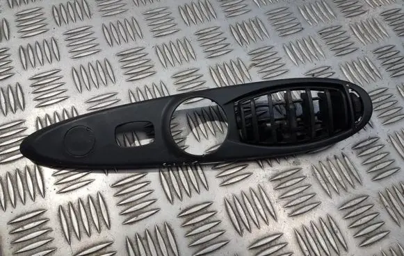 Fiat Ulysse Dash center air vent grill 8146