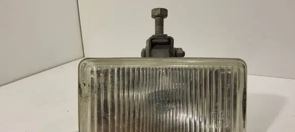 Toyota Hilux (N80, N90, N100, N110) Non-factory (optional) fog light 