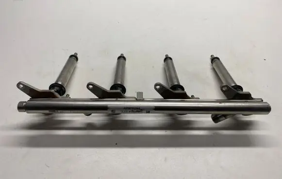 Mercedes-Benz GL X166 Fuel main line pipe A2780703395 A2780700687