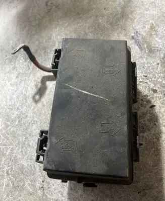 Opel Corsa D Fuse module 13217394