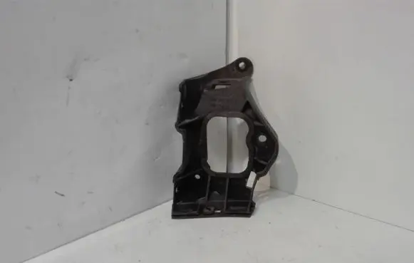 Audi A6 S6 C5 4B Front bumper mounting bracket 4B0853922B