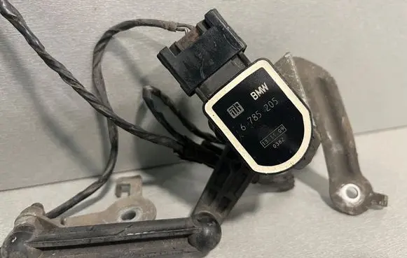 BMW 3 E92 E93 Headlight/headlamp level sensor 6785205