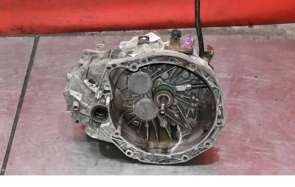 Renault Trafic II (X83) Manual 6 speed gearbox PK5369