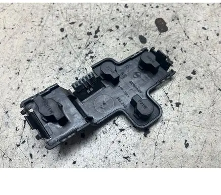 Opel Vectra A Tail light bulb cover holder 394240