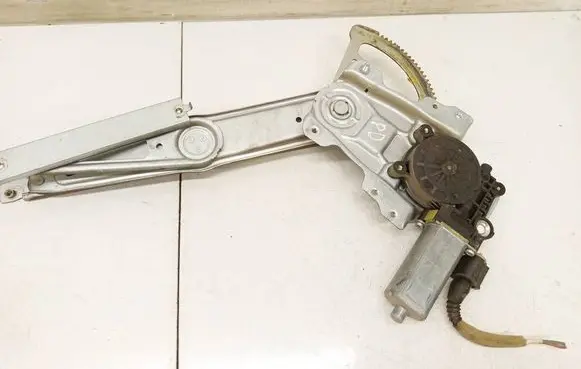 Toyota Yaris Sliding door window regulator with motor 