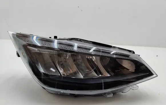 Seat Ibiza V (KJ) Headlight/headlamp 6F1941006E